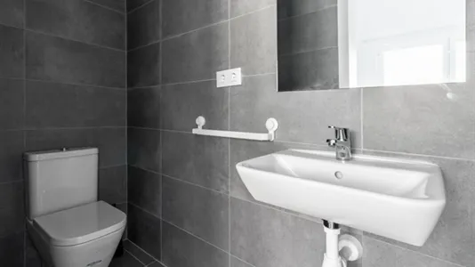 Rooms in Barcelona Gràcia - photo 9