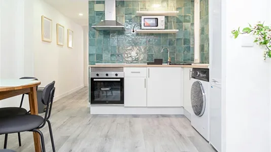 Rooms in Zaragoza - photo 9