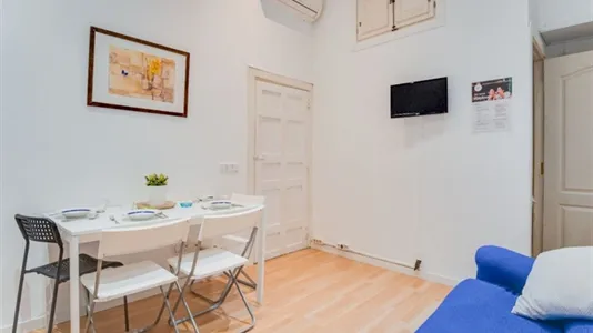 Rooms in Madrid Centro - photo 5