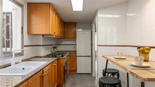 Rooms in Valencia Algirós - photo 8