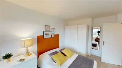 Room for rent in Nanterre, Île-de-France