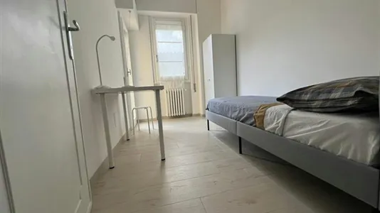 Rooms in Florence - photo 2