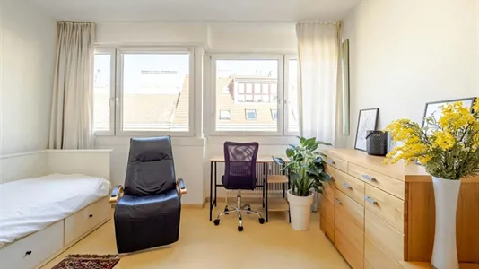 Apartments in Vienna Alsergrund - photo 2