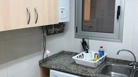 Rooms in Barcelona Eixample - photo 9