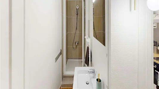 Rooms in Paris 9ème arrondissement - photo 7