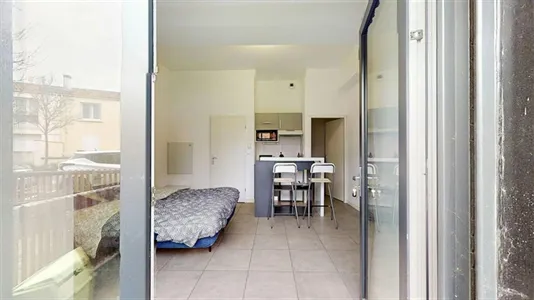 Apartments in La Rochelle - photo 6