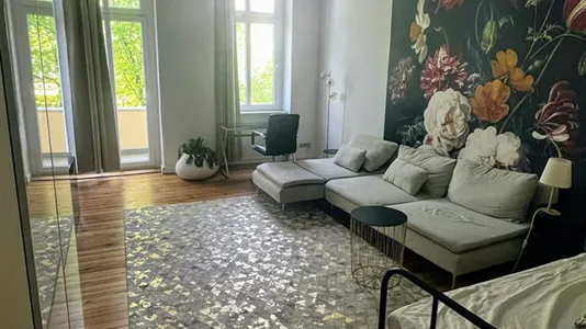 Rooms in Berlin Charlottenburg-Wilmersdorf - photo 1