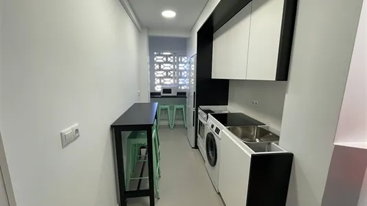 Rooms in Guadalajara - photo 6