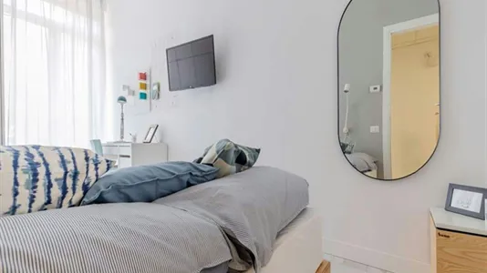 Rooms in Milano Zona 5 - Vigentino, Chiaravalle, Gratosoglio - photo 2