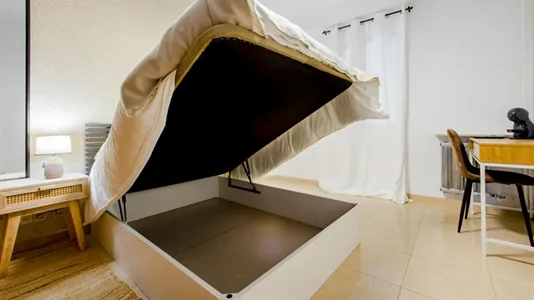 Rooms in Madrid Retiro - photo 5