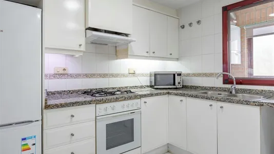 Rooms in el Camí de Vera - photo 10