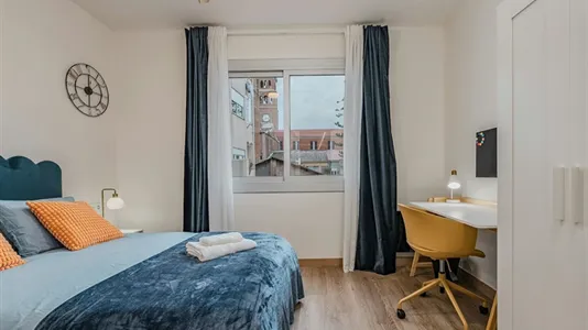 Rooms in Cornellà de Llobregat - photo 2