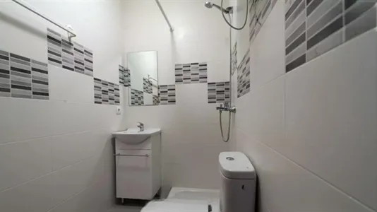 Rooms in Madrid Chamartín - photo 7