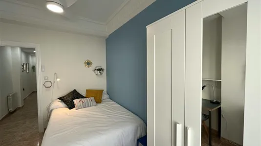 Rooms in Zaragoza - photo 3