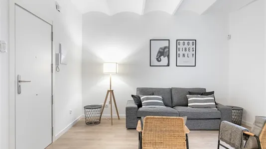 Apartments in Cornellà de Llobregat - photo 3