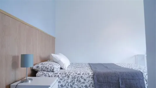 Rooms in Barcelona Eixample - photo 9