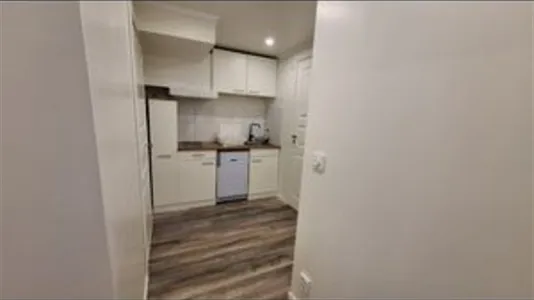 Houses in Södertälje - photo 8