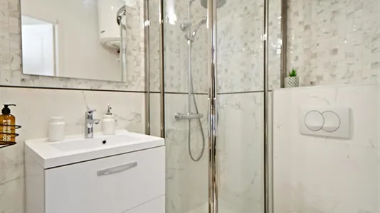 Apartments in Lyon - photo 9