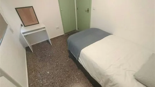 Rooms in Tavernes Blanques - photo 2