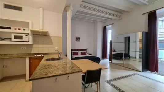 Apartments in Barcelona Ciutat Vella - photo 1