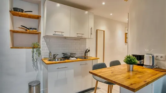 Apartments in Paris 10ème arrondissement - photo 4