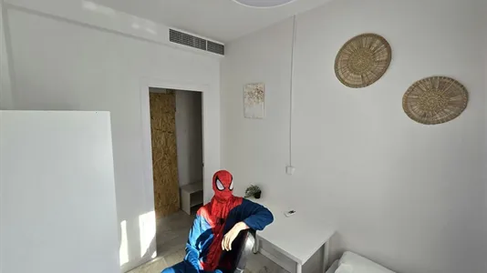 Rooms in Sevilla Casco Antiguo - photo 3