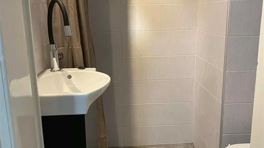 Rooms in Volos - photo 8