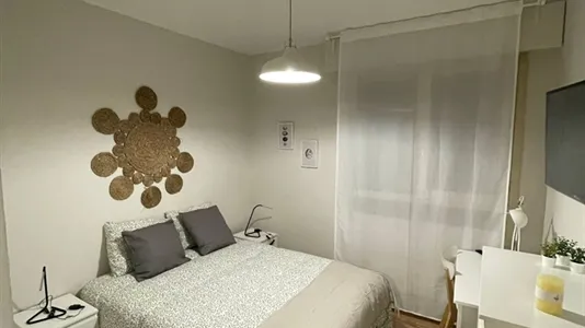 Rooms in Bilbao - photo 5