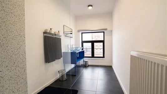 Rooms in Charleroi - photo 5