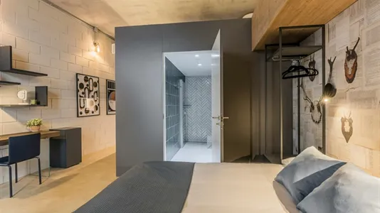 Apartments in Barcelona Ciutat Vella - photo 8