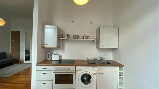 Apartments in Berlin Friedrichshain-Kreuzberg - photo 2