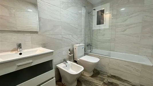 Rooms in Barcelona Eixample - photo 10