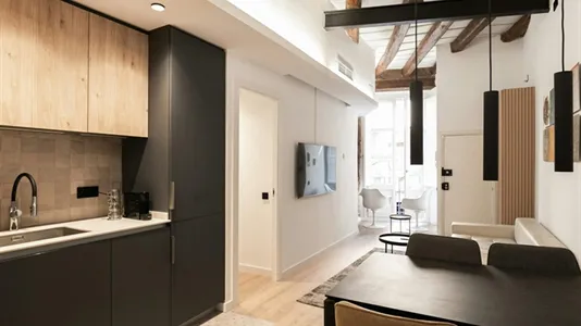 Apartments in Barcelona Ciutat Vella - photo 7