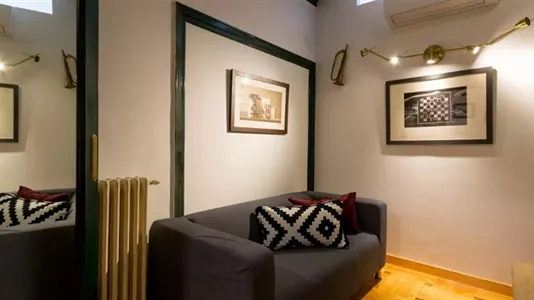 Rooms in Madrid Centro - photo 6