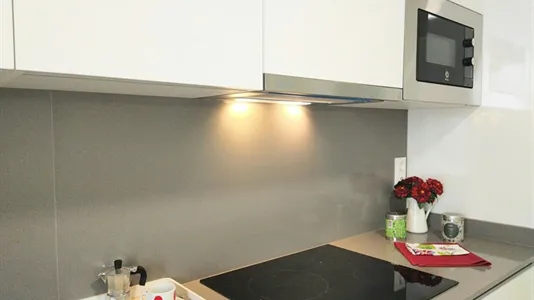 Rooms in Alfara del Patriarca - photo 9