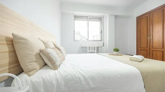 Rooms in Valencia Extramurs - photo 2