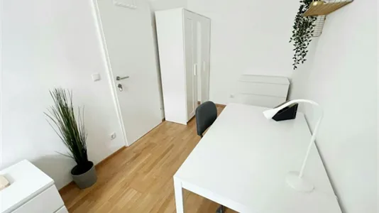 Rooms in Vienna Favoriten - photo 4