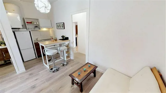 Apartments in Lyon - photo 2