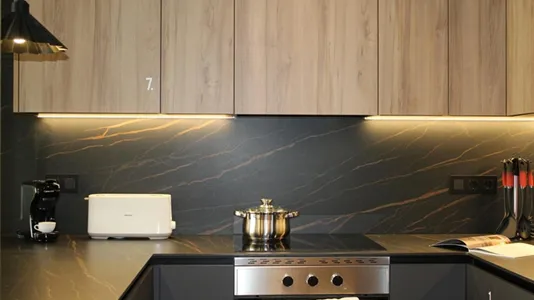 Rooms in Barcelona Eixample - photo 10