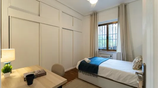 Rooms in Madrid Chamartín - photo 2