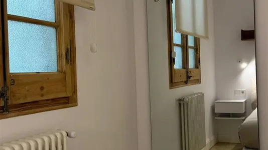 Rooms in Barcelona Eixample - photo 6