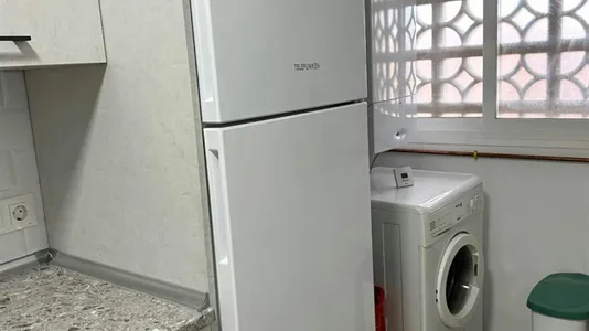 Rooms in Madrid Fuencarral-El Pardo - photo 8