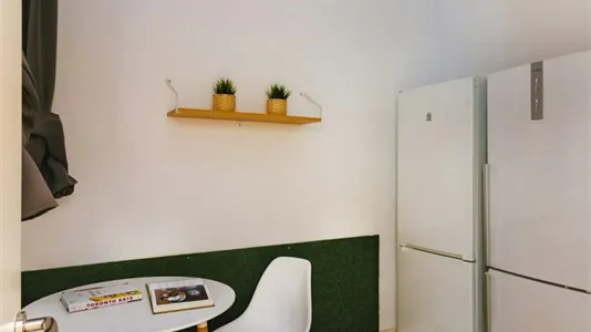 Rooms in Barcelona Sarrià-St. Gervasi - photo 9