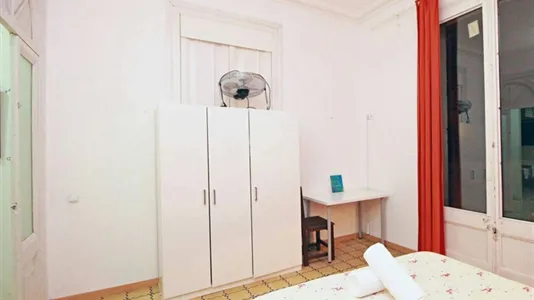 Apartments in Barcelona Ciutat Vella - photo 9