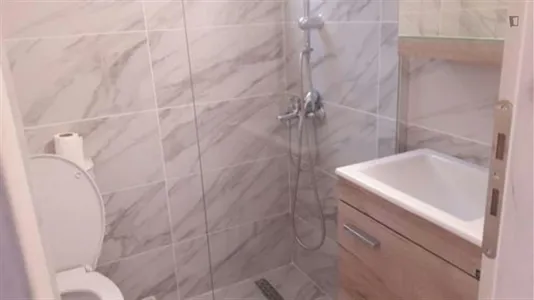 Rooms in Patras - photo 4