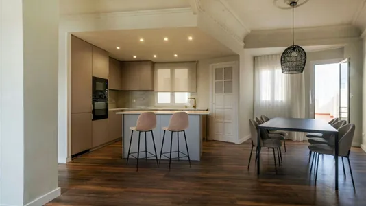 Apartments in Valencia Ciutat Vella - photo 8