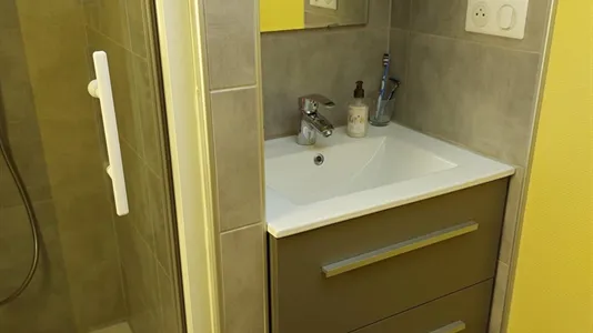 Rooms in Riom - photo 5