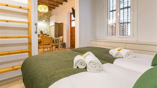 Apartments in Barcelona Ciutat Vella - photo 9