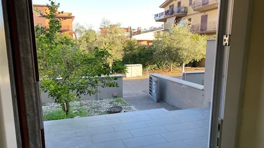 Rooms in Roma Municipio VI – Roma Delle Torri - photo 6