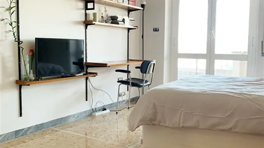 Apartments in Roma Municipio VII – Appio-Latino/Tuscolano/Cinecittà - photo 3